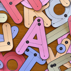 SPRING GARDEN Traceable Alphabet